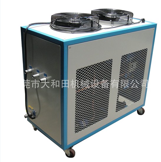 小型設(shè)備的代表——小型冷水機(jī)